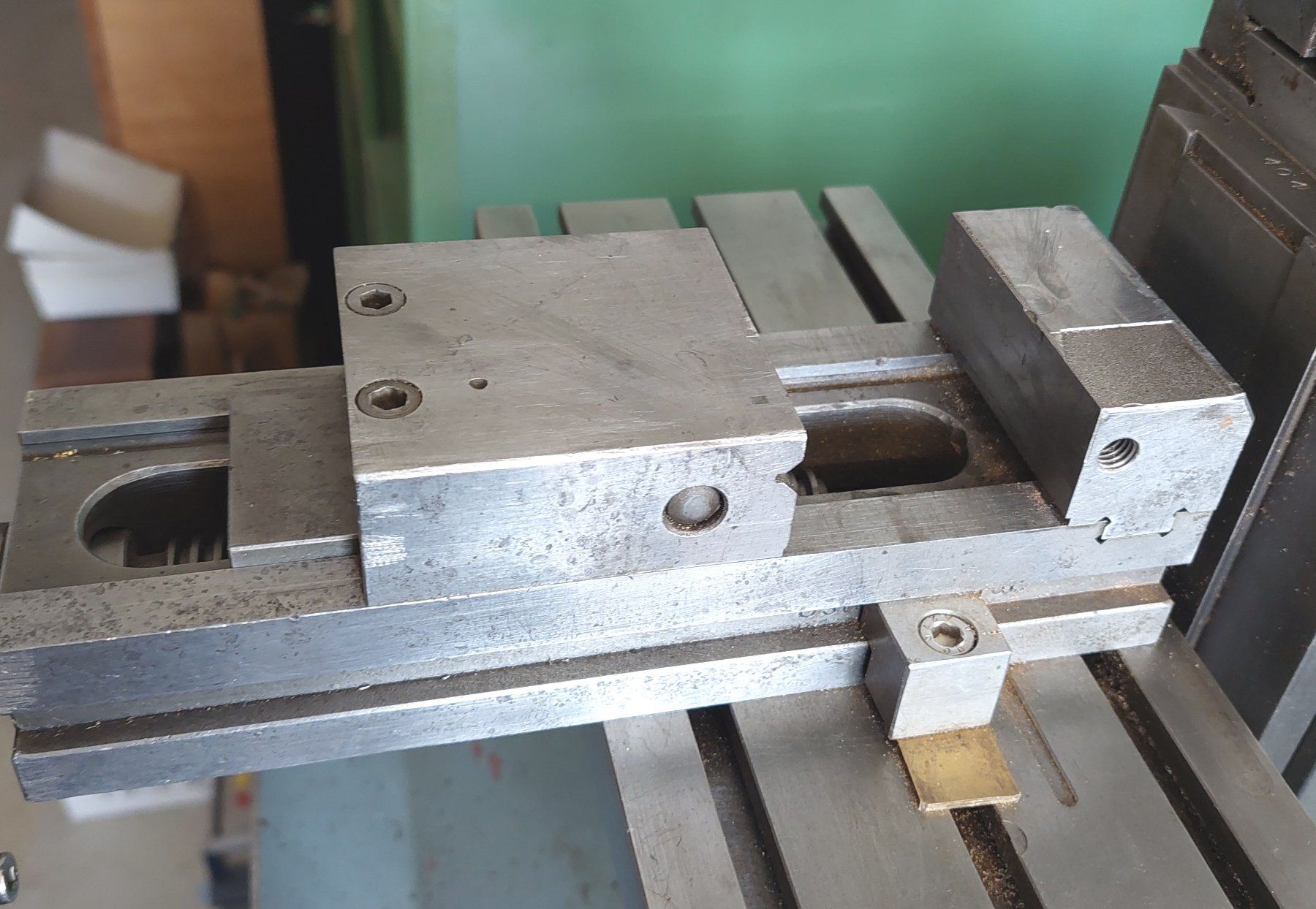 Sixis Toutes les machines: Fraiseuse SIXIS 101 – D'occasion à Morlon par gaby260241 2