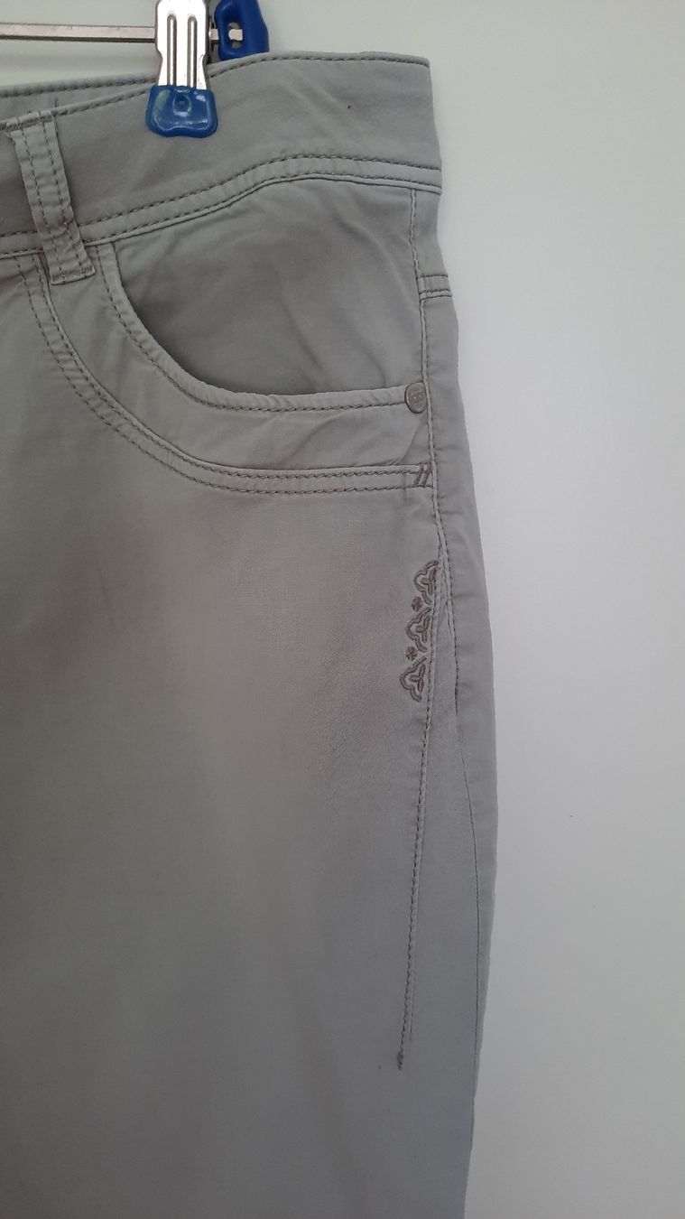 Bonita Pantaloni: ***BONITA*** Sommerhose hellgrau Gr 46 – Usato da Wädenswil venduto da H2H_Secondhandshop 3