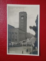 Stuttgart Bahnhofturm Strassenbahn Tram belebt