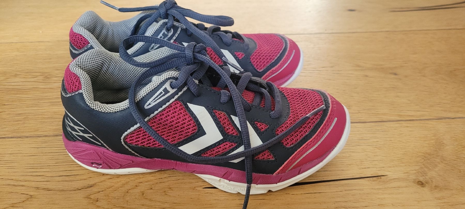 Hummel Scarpe per ragazze: Hallenturnschuhe Hummel Gr.33 – Usato da Dintikon venduto da kaki-7 1