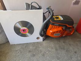 Husqvarna K970 Trennschleifer mit neuer Trennscheibe