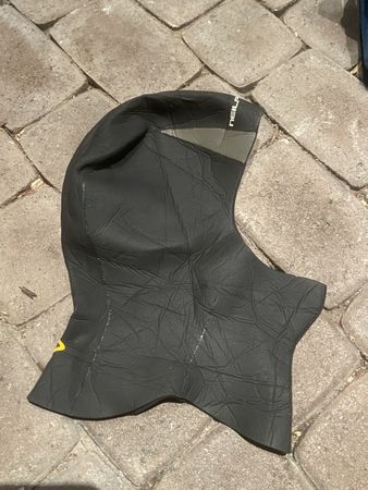 Neoprenhaube Neil Pride, Grösse L, etwas älter