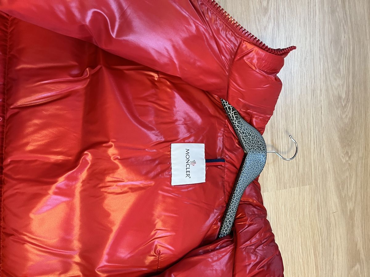 Moncler Jacken: Moncler Winterjacke neuwertig Gr. 3 – Neu (gemäss Beschreibung) aus Frenkendorf von klourenco 4