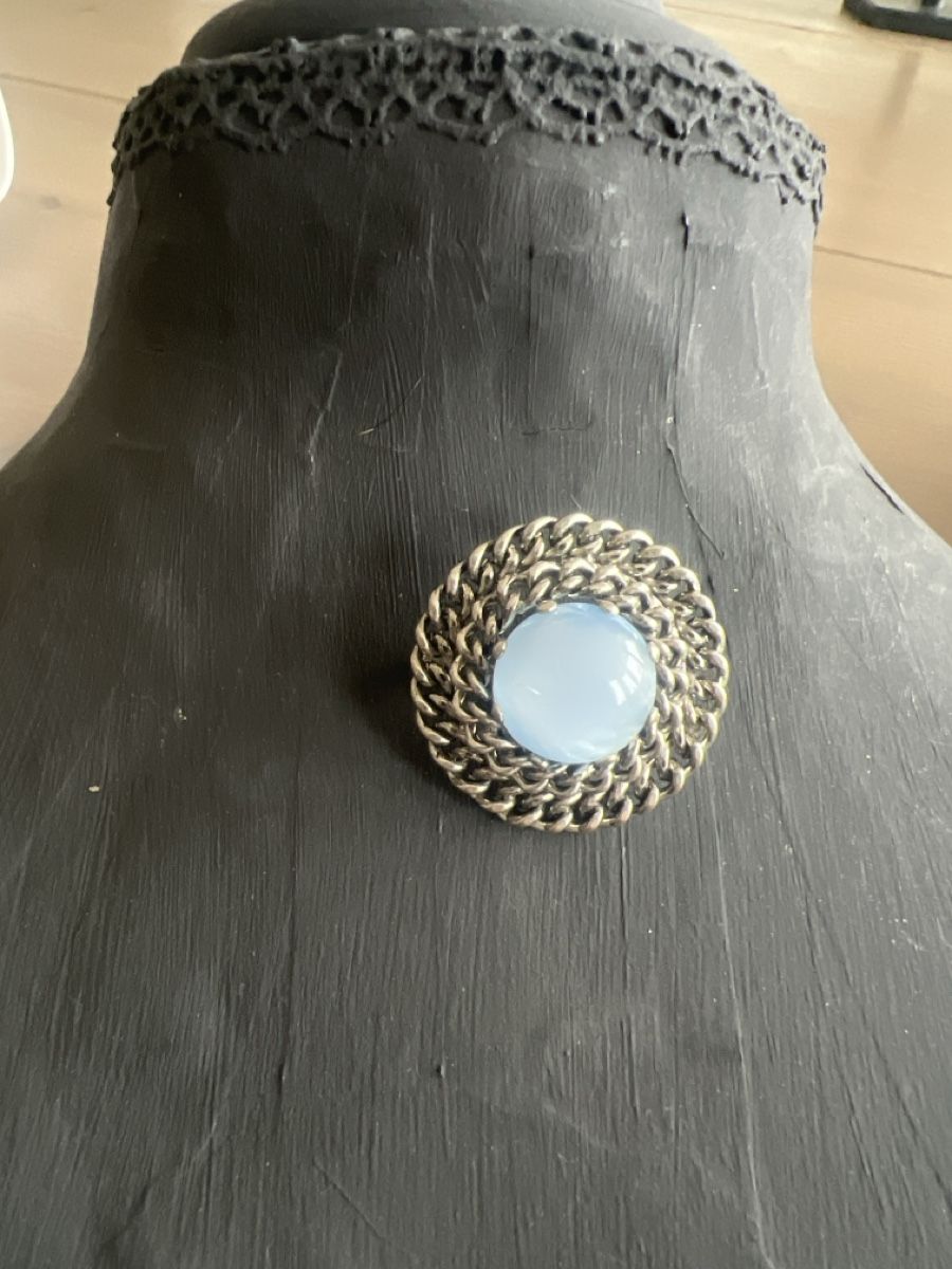Spille & Fermagli: Vintage Brosche mit hellblauem Stein ✨ – Usato da Seon venduto da Sunny-Schmuck78