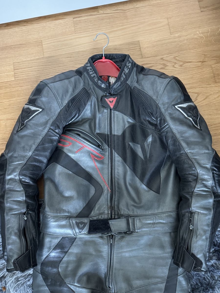 Dainese Completi: Dainese Lederkombi gr.50 – Nuovo (secondo la descrizione) da Embrach venduto da vas_y2gz 1