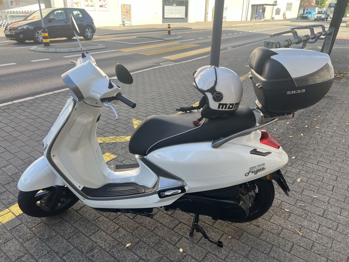 Sym Scooter: SYM Fugue 125ccm – Nuovo (secondo la descrizione) da Gisikon venduto da mmb-fotografie