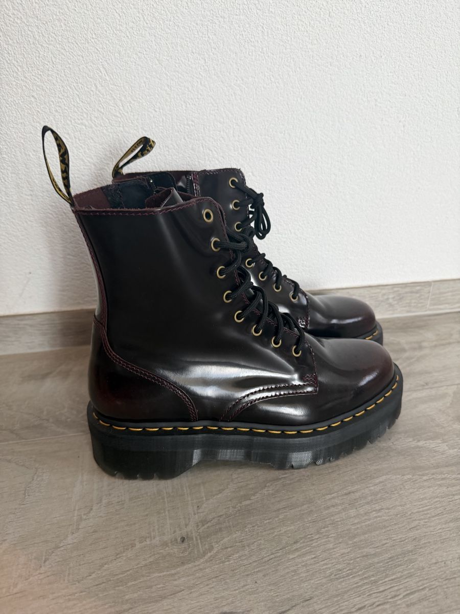 Dr. Martens Chaussures femmes: Doc Martens, bordeaux, Gr.44 – Neuf (Voir description) à Châbles FR par celine61