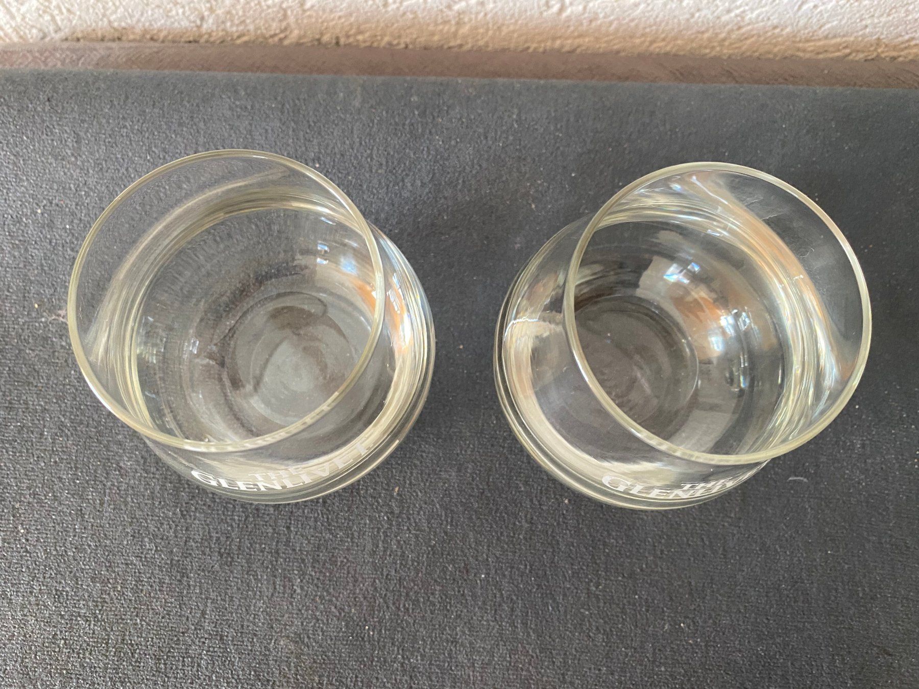 Bicchieri: 2 verres à Whisky Glenlivet – Usato da Châtel-St-Denis venduto da Vaillant1 2