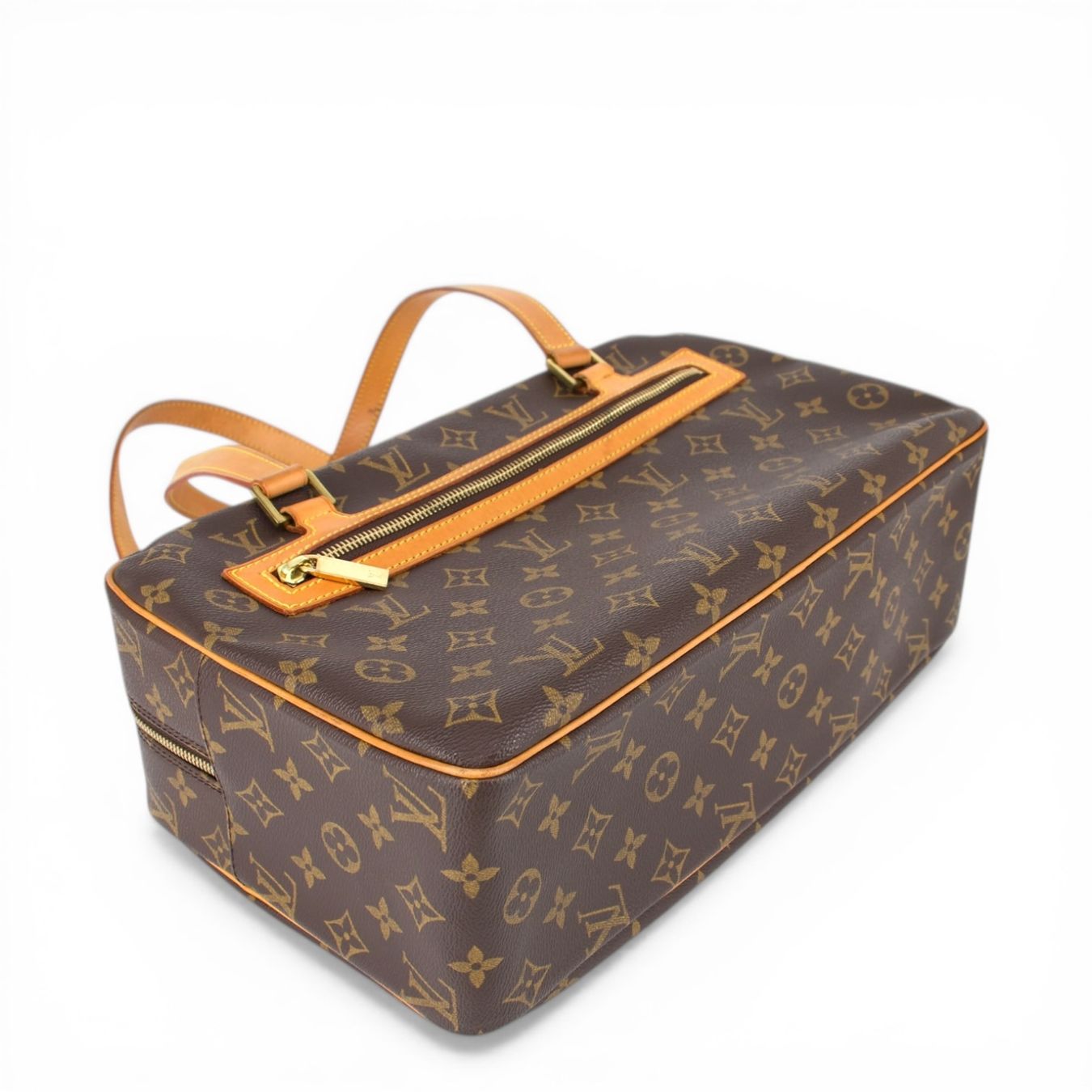 Louis Vuitton Borse da donna: Louis Vuitton Cité GM Monogram – Usato da Binningen venduto da Designerlabels 7