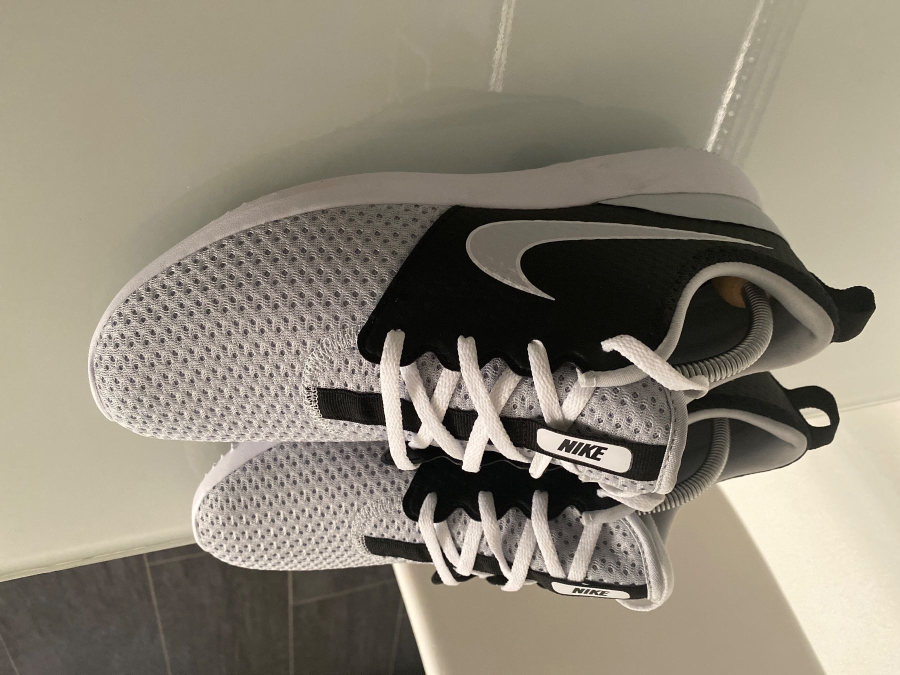 Scarpe da uomo: Nike – Nuovo (secondo la descrizione) da Romanshorn venduto da Donkaej21