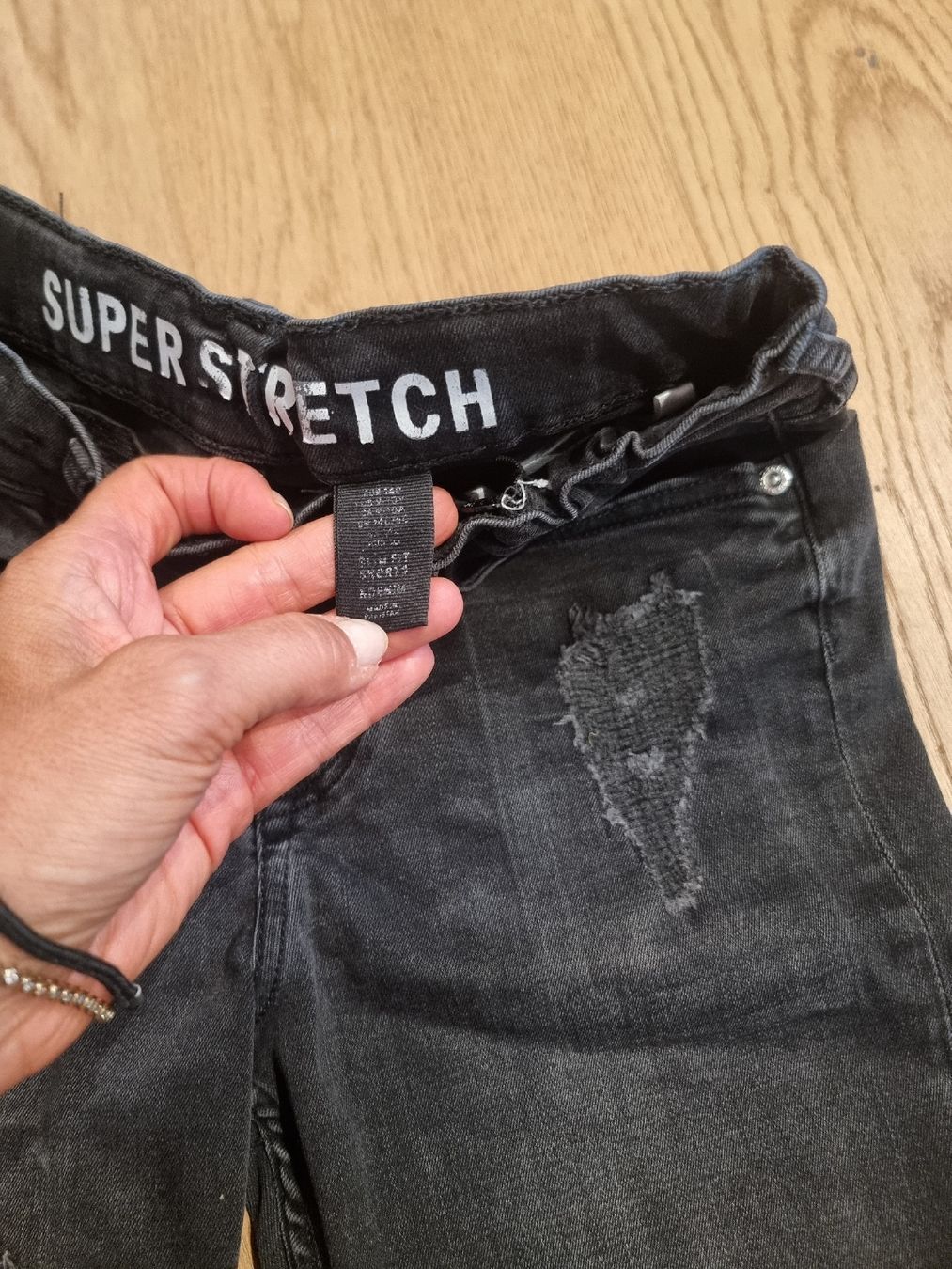 Hosen: H&M und C&A Shorts, 140 – Gebraucht aus Buttikon SZ von Limo180 4