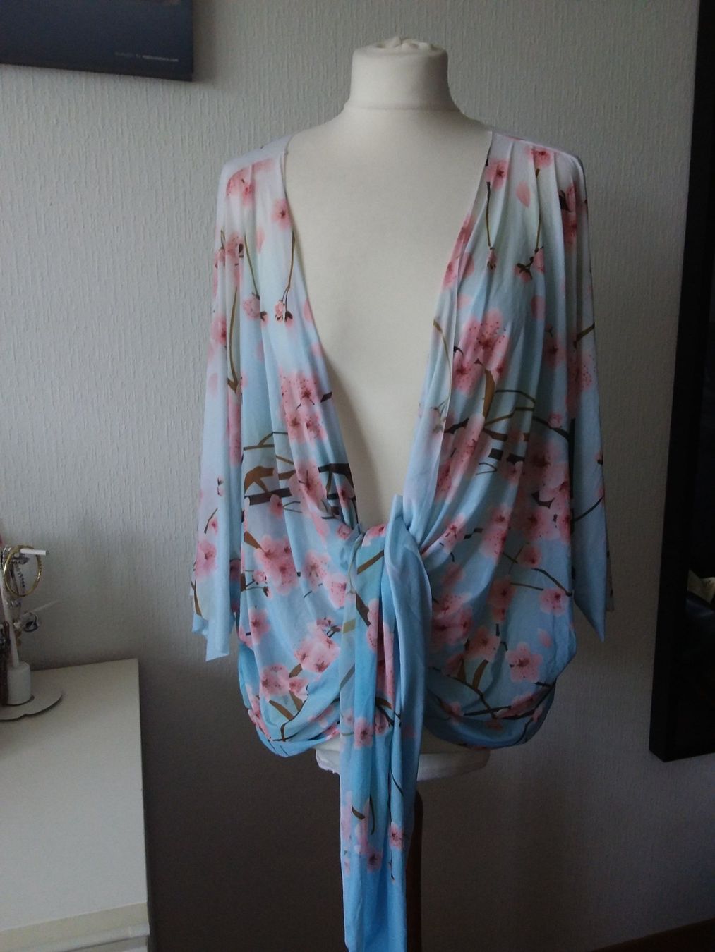 Top: Haut à nouer BlackMilk – Nuovo (secondo la descrizione) da Chêne-Bourg venduto da Fio994