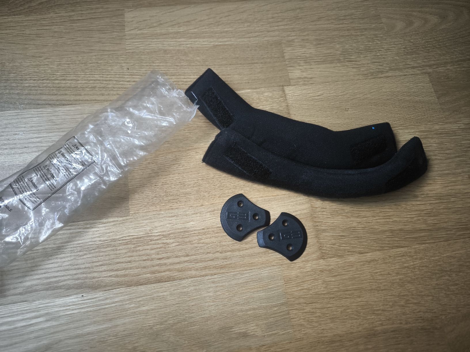 Caschi: Cookie G3 Skydive Helm – Usato da Villars-sur-Glâne venduto da Sneaky765 5
