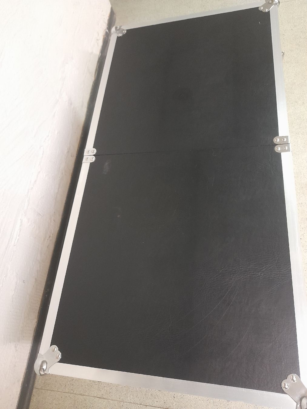 Maisons du monde Tavoli: Flightcase Design Couchtisch – Usato da Glattbrugg venduto da B_B 6