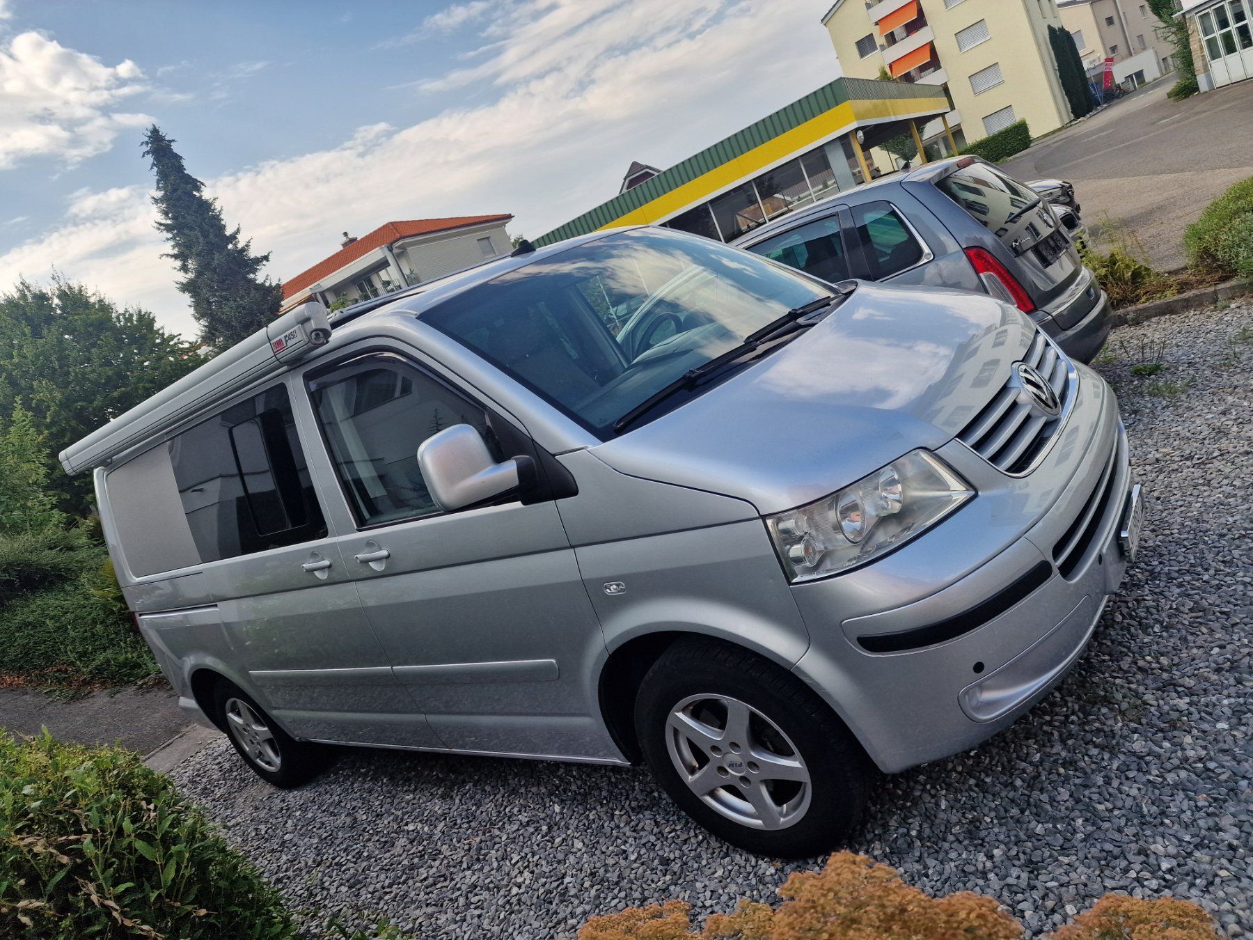 VW Autos: VW T5 Multivan 2.5 TDI, 130PS , 2,5T AHK – Gebraucht aus Neudorf von gam_d6s2 1