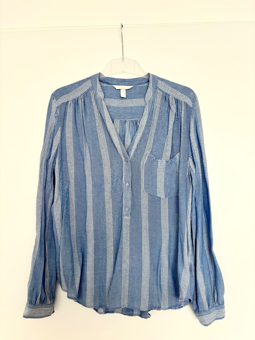 H&M Blusen: H&M Bluse blau gestreift Gr. 40 – Gebraucht aus Bottmingen von ana_5hrv 1