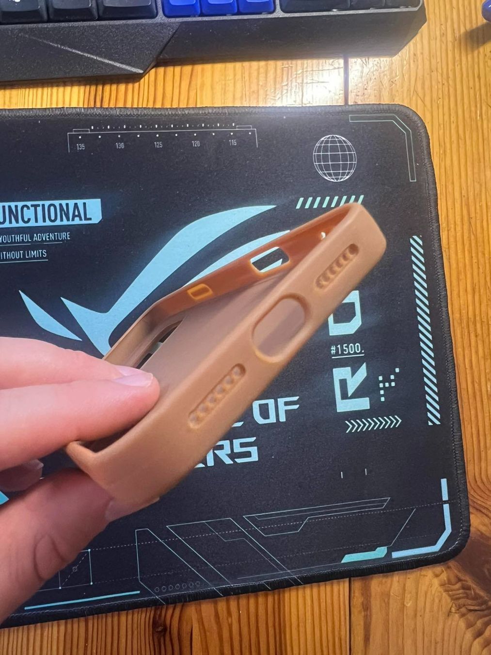 Cover & Protezioni schermo: Hülle für iPhone 17 Pro Max. Coque pour iPhone 17 Pro Max – Nuovo e nell'imballaggio originale da St-Cergue venduto da max_snn5 4