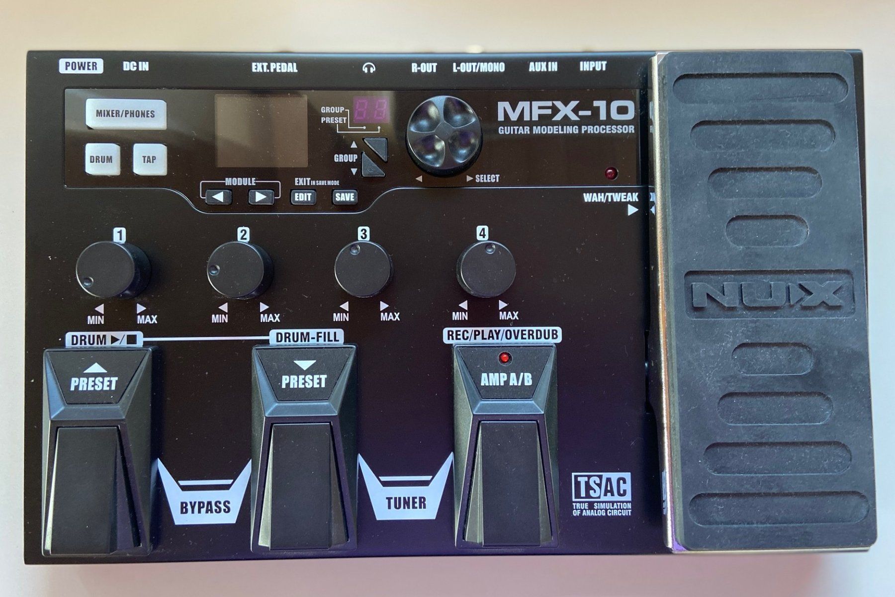 Musikinstrumente: NUX MFX-10 Guitar Modeling Processor Pedal (as new) – Neu und originalverpackt aus Gunten von juliana17