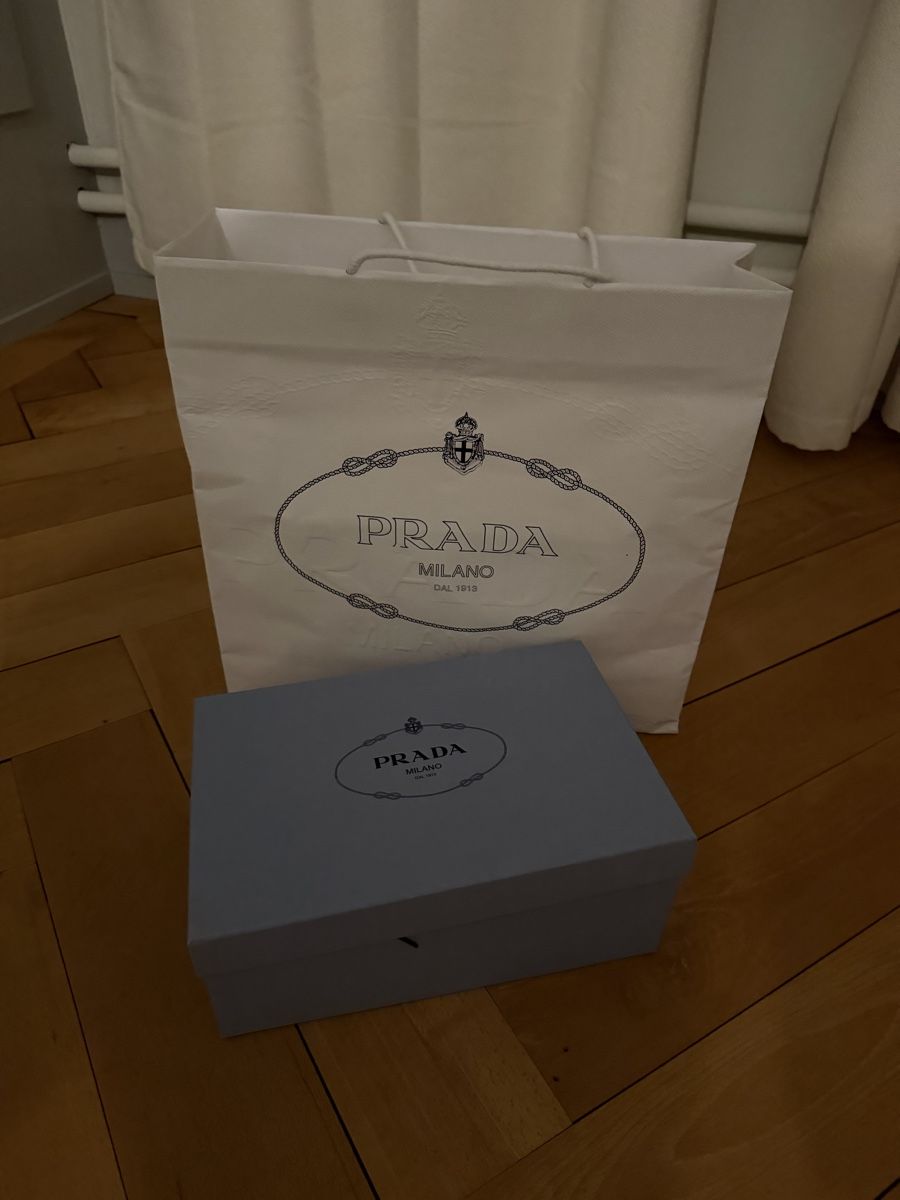 Prada Chaussures femmes: Prada Loafer neu Gr. 39 – Neuf (Voir description) à Höfen b. Thun par Leonie2112 1