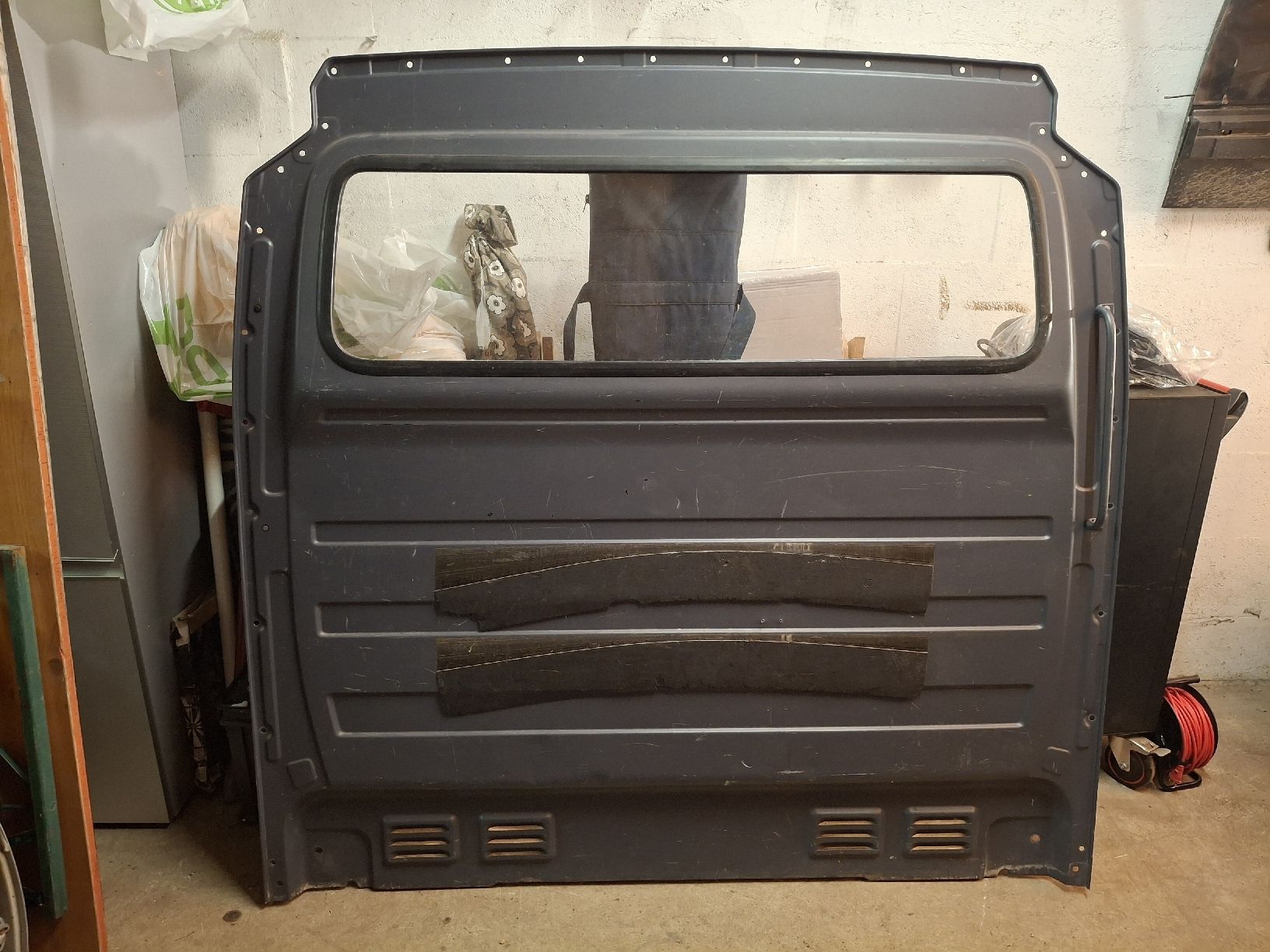 VW Toutes les pièces détachées: tole séparation vw crafter – D'occasion à Prêles par 309_16V 1