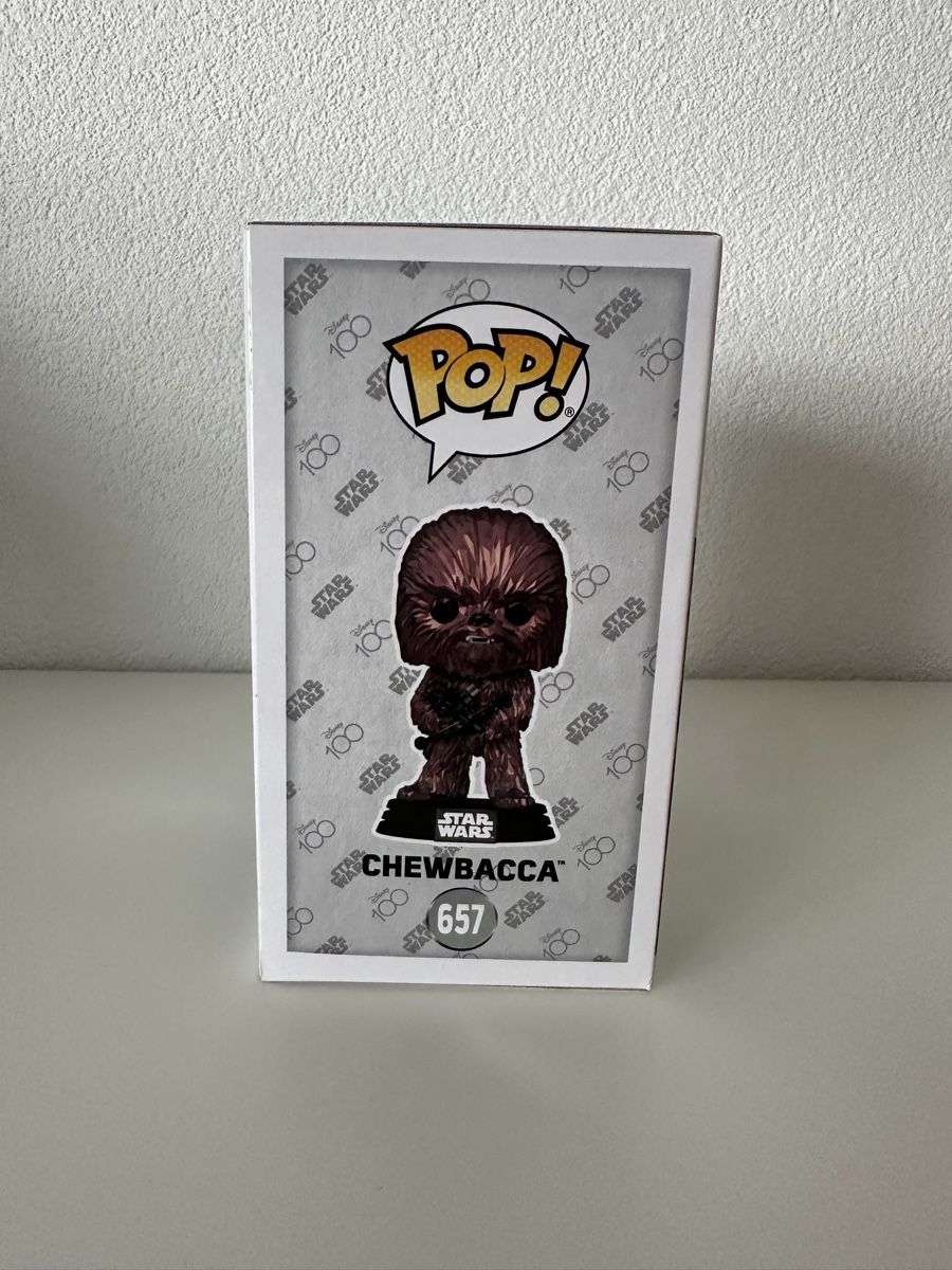 Funko Statuette: Funko Pop Chewbacca Disney 100 Edition (Facet) – Nuovo e nell'imballaggio originale da Mels venduto da Hannah_Fee 3