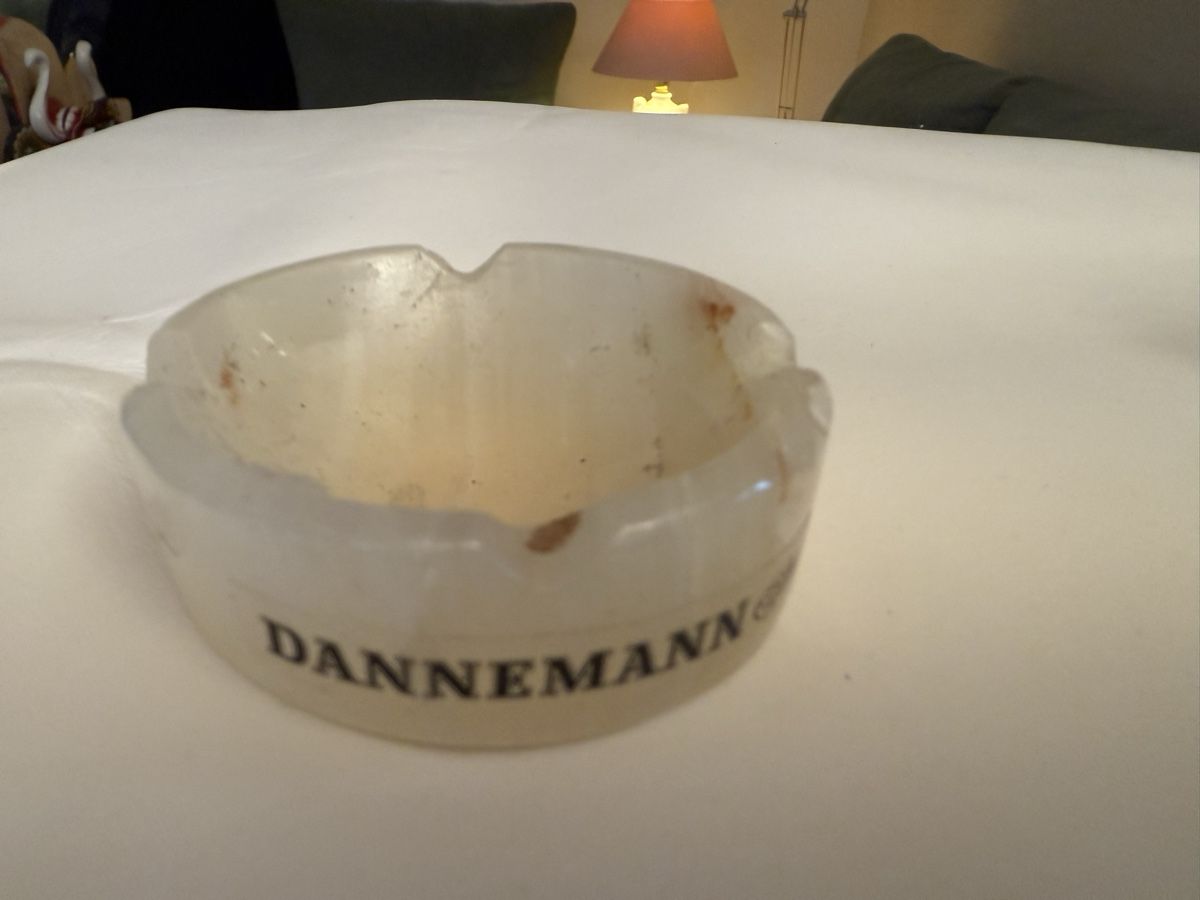 Portacenere: Aschenbecher / Cendrier Dannemann – Usato da Les Enfers venduto da samoern