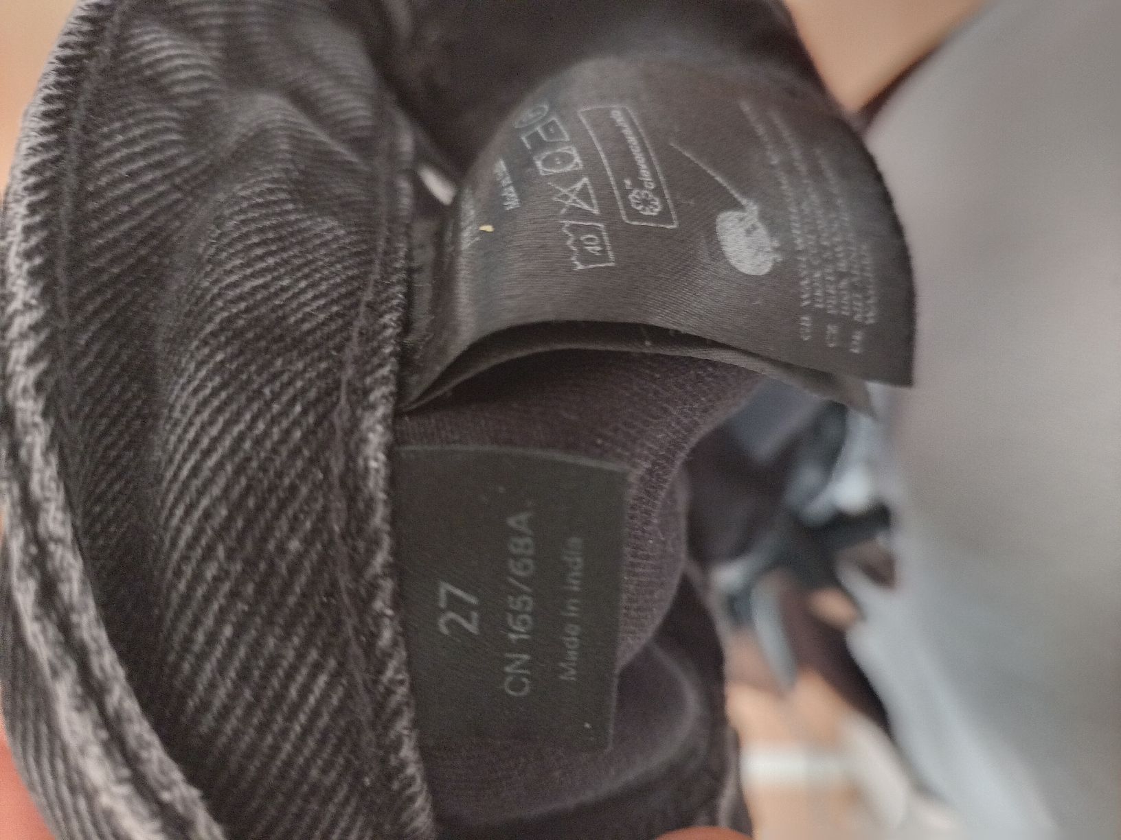 Monki Jeans: Schwarze Damen Monki Jeans, Grösse 27 – Gebraucht aus Basel von RueschMotorColl 3