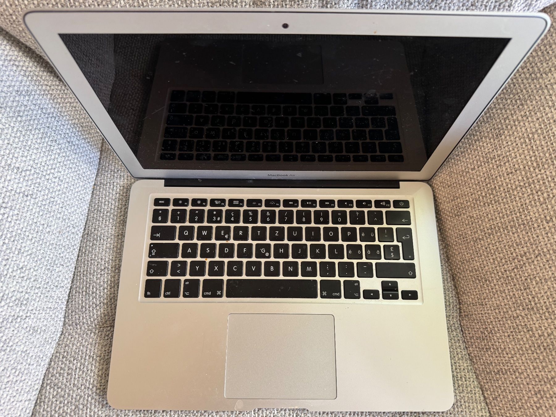 Apple Portables: MacBook Air 13 – Défectueux à Adliswil par Busys