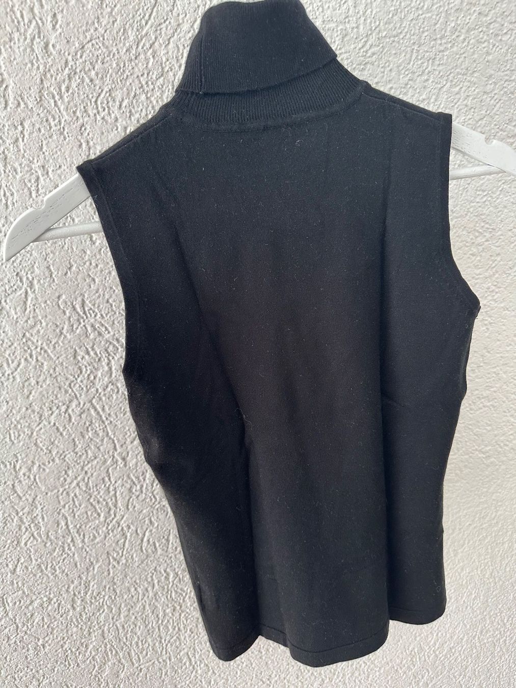 H&M Tops: 🟢 pull col roulé sans manche vintage année 2000 – D'occasion à Fribourg par Meta26 2