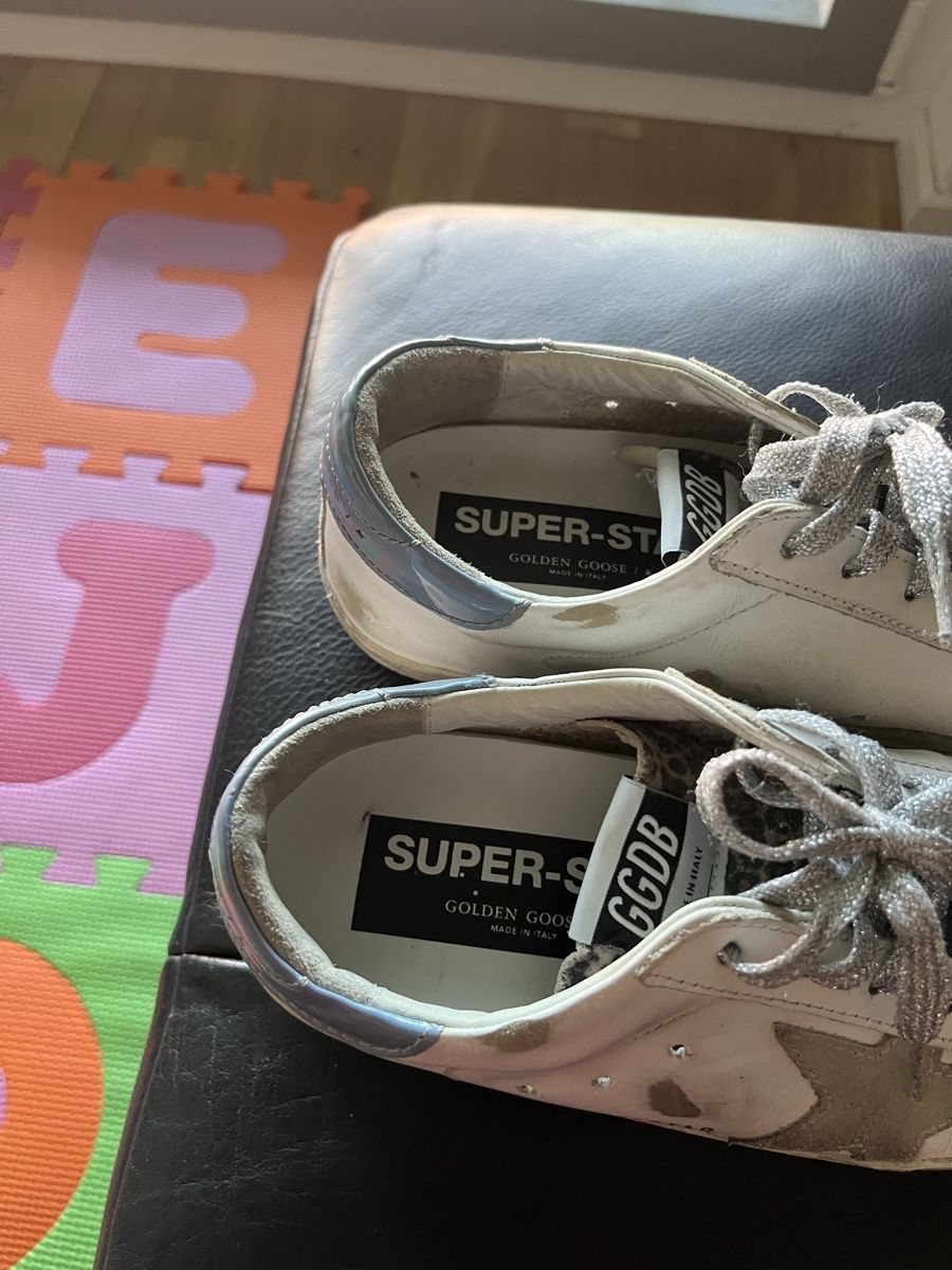Golden Goose Damenschuhe: Golden Goose Sneakers – Gebraucht aus Ebikon von loy_wjg6 9
