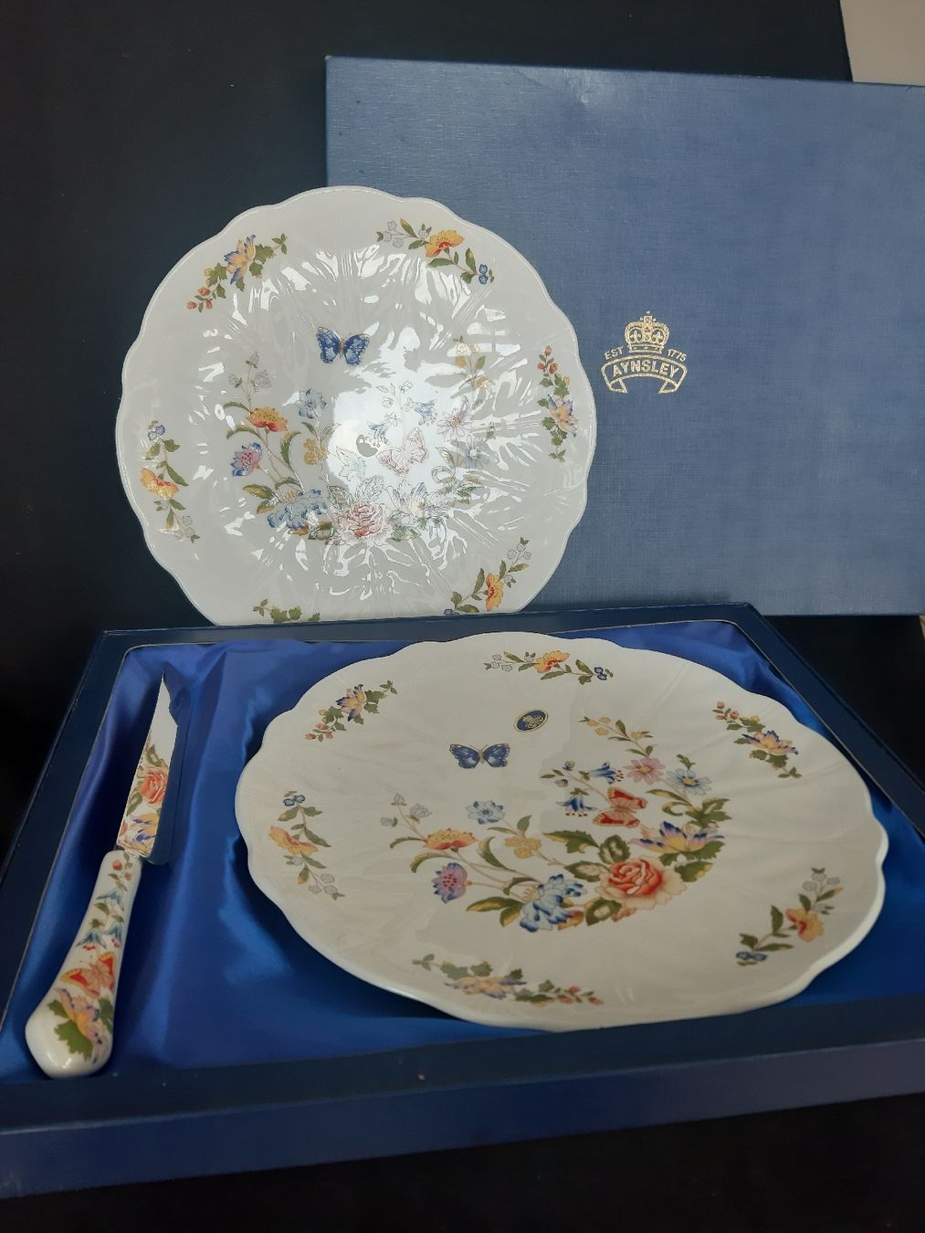Assiettes: 2.ANSLEY ENGLAND. TELLER – Neuf avec emballage d'origine à Schattdorf par epp_db95 1
