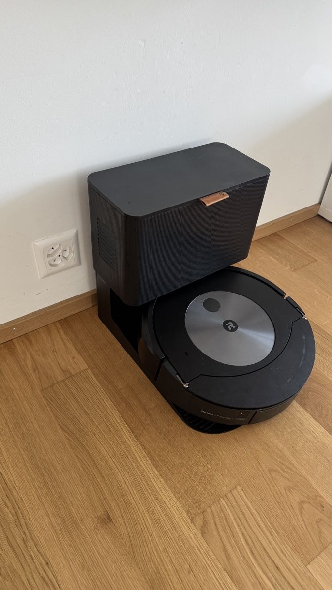 Irobot Aspirateurs & Accessoires: iRobot Roomba Combo j7+ – D'occasion à Wädenswil par Kristaps 1
