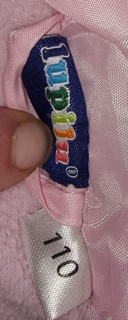 Sonstige Mädchenkleider: Kinderweste Gr. 110 Rosa mit Kapuze – Gebraucht aus Rifferswil von sandra0010 1