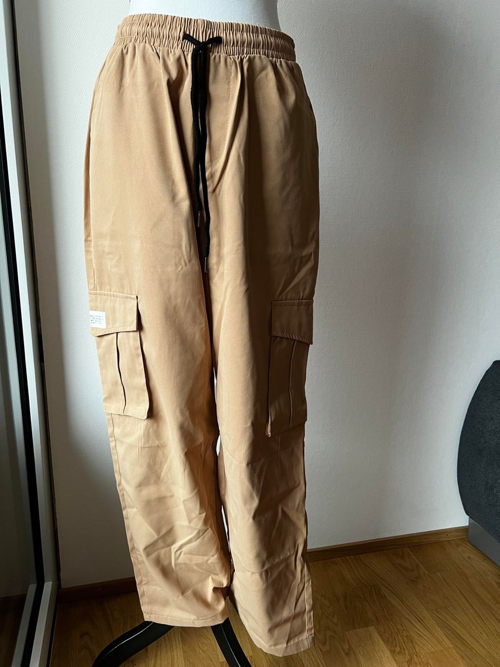 Shein Pantaloni: Neue Hose Shein S/M – Nuovo e nell'imballaggio originale da Riehen venduto da ann_76jw 6