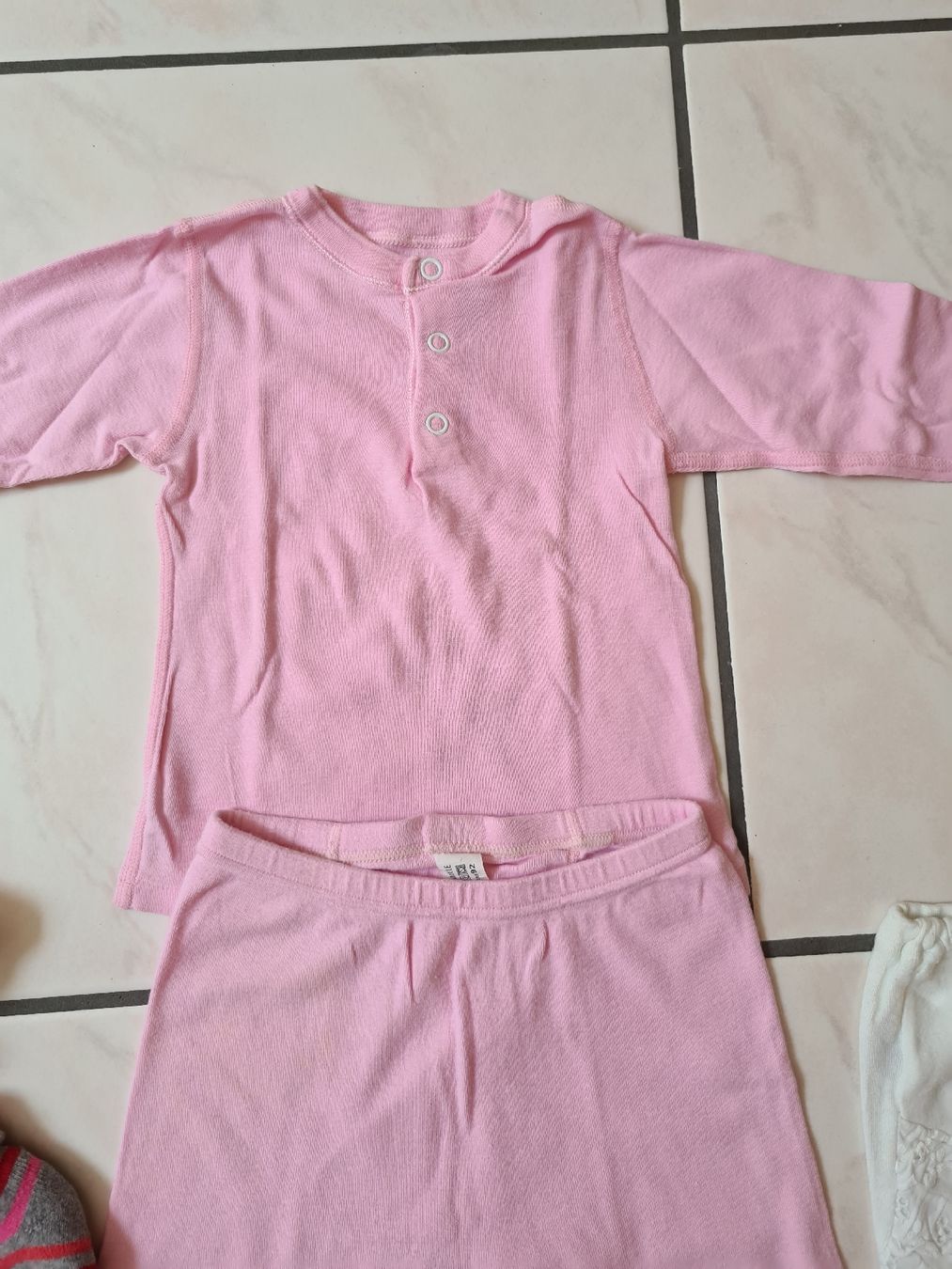 Lotti & Set di vestiti: Diverse Baby-und Kleinkind Kleider – Usato da Ebikon venduto da Songbird85 5