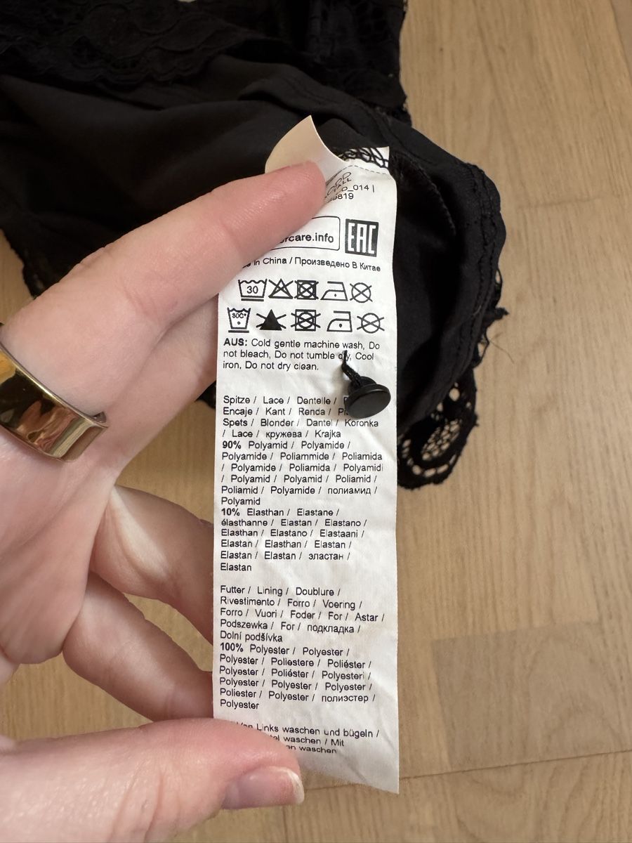 Top: Spitzen Oberteil XS schwarz – Usato da Malans GR venduto da leo_mz7w 2