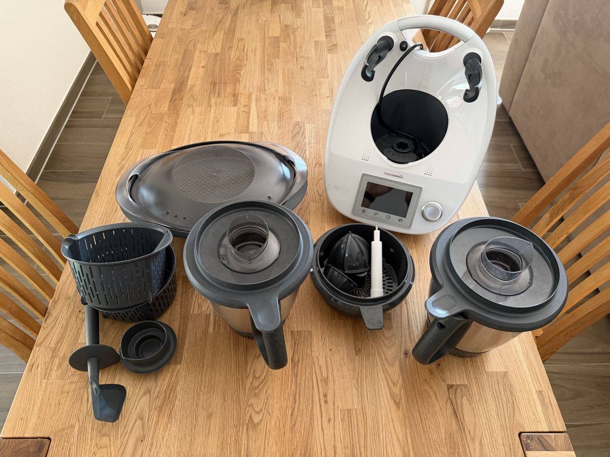 Thermomix Elettrodomestici da cucina: Thermomix TM5 – Usato da Vira (Gambarogno) venduto da ath_rpc2