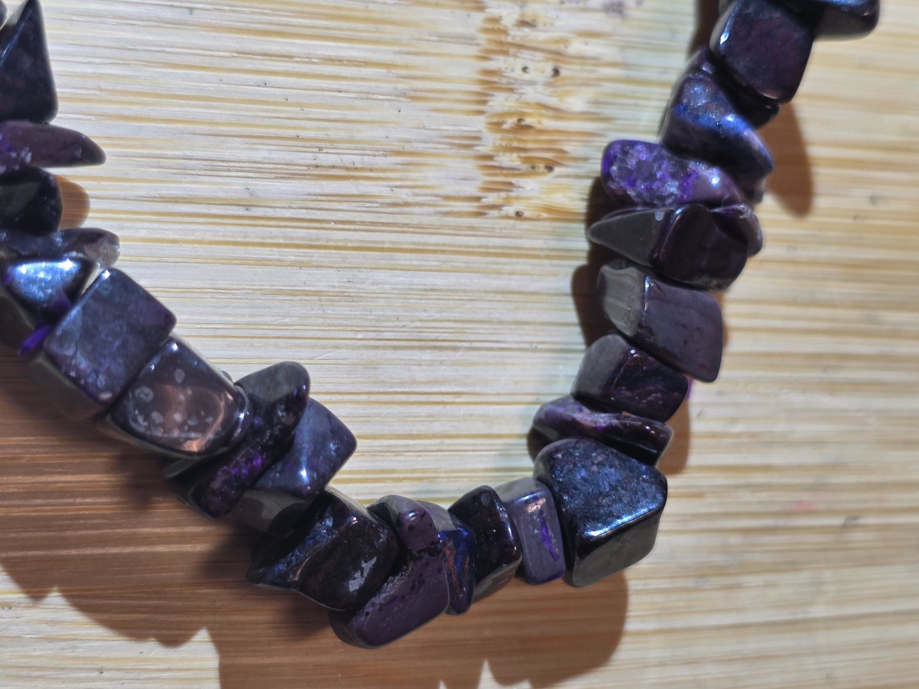 Minerali & Pietre curative: Sugilit Splitterarmband – Nuovo e nell'imballaggio originale da Matzingen venduto da Shay_Crystalz 3