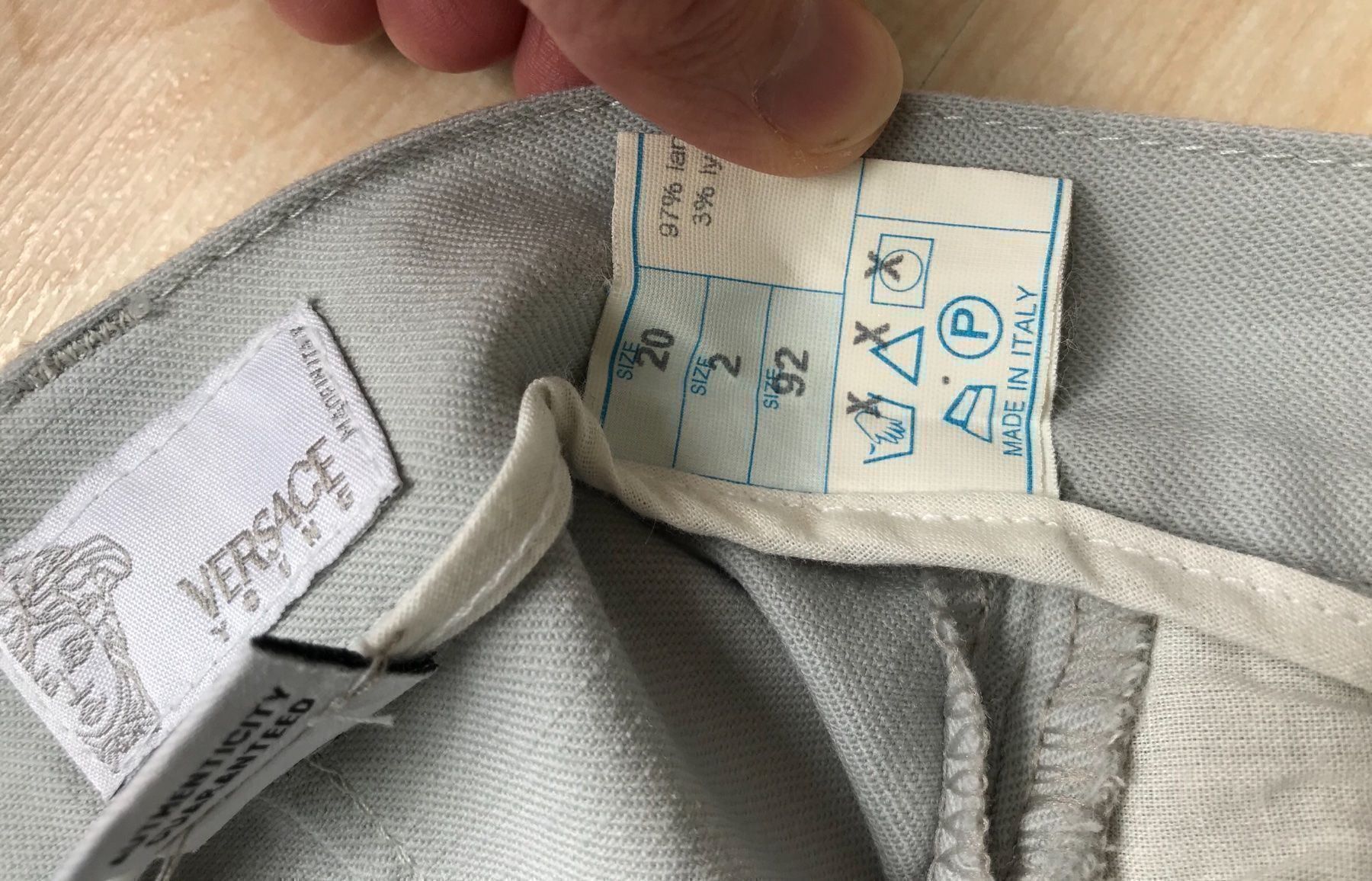 Versace Pantaloni: Versace Young Hose, 92 – Usato da Wilderswil venduto da Renaissance1 5