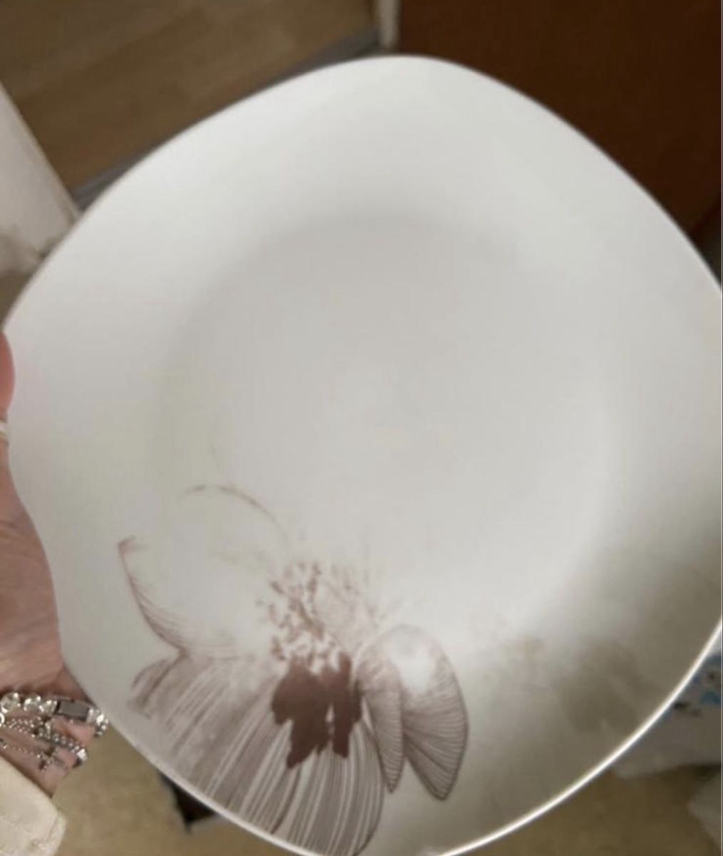 Set di piatti: Teller Set quadratisch Blumenmuster weiss gebraucht – Usato da Dielsdorf venduto da Ale_Cop 1