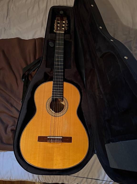 Strumenti musicali: Guitare classique Guillaume – Usato da Vessy venduto da oeu_s6nj 3