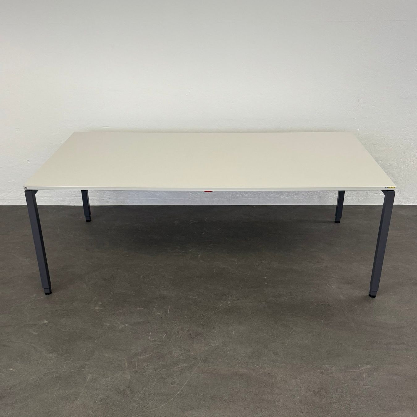 Lista Schreibtische: Lista Office Motion Schreibtisch Lichtgrau/Anthrazit - – Gebraucht aus Schönenwerd von mcofficeshop