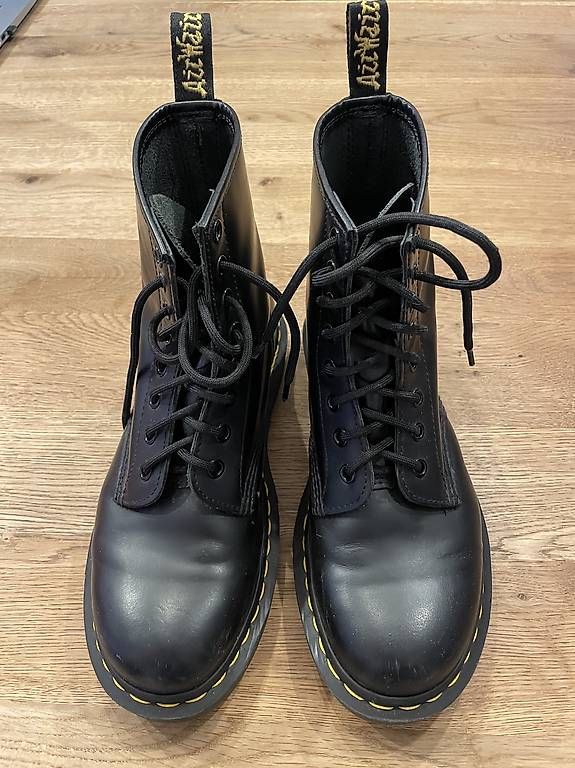 Dr. Martens Scarpe da donna: Dr. Martens Gr. 38 – Usato da Sennwald venduto da Pemasazi