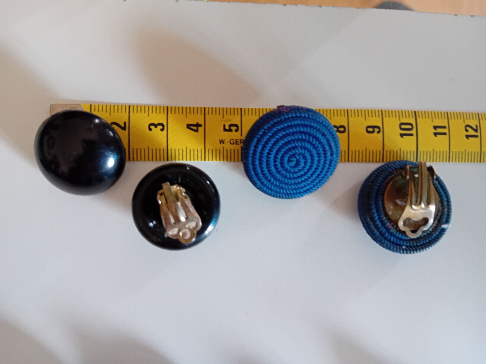 Orecchini pendenti & Orecchini a lobo: 6 paia di orecchini a clip – Usato da Biasca venduto da Old_6blh 2