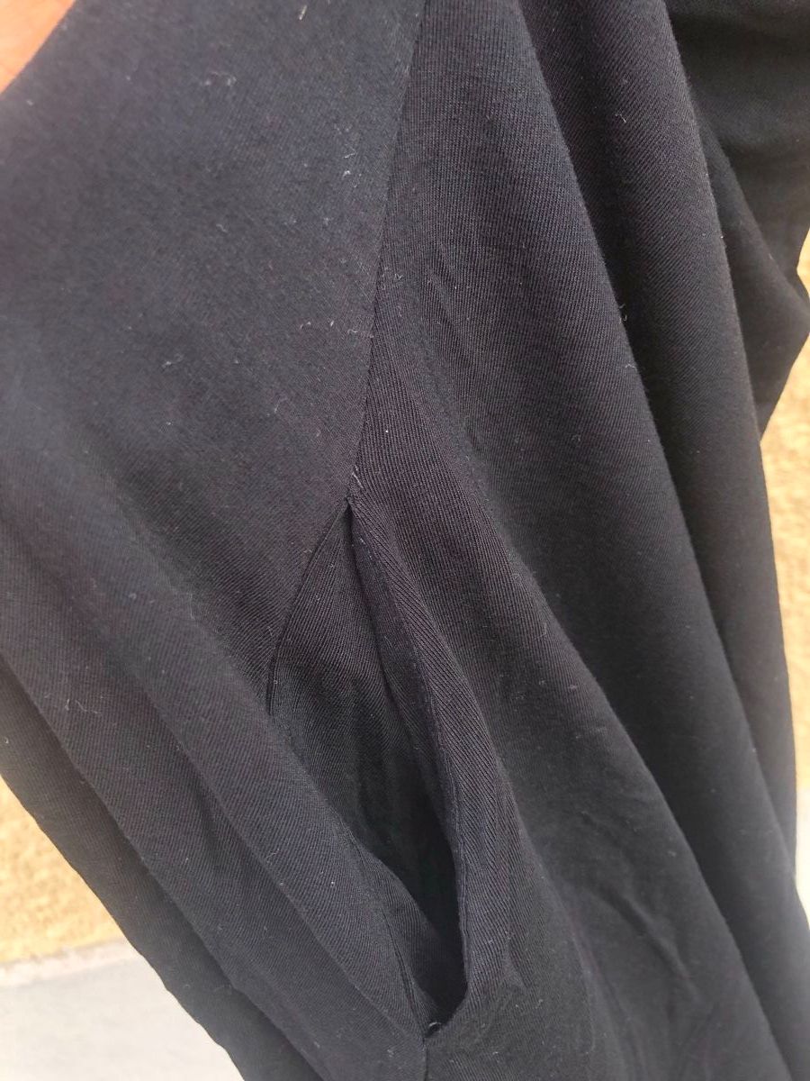 Kleider: Schwarzes Kleid/langes Shirt mit Taschen – Gebraucht aus Wädenswil von Pixie_ 4
