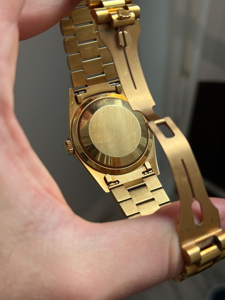 Rolex Montres: Rolex Day-date, diamond dial, reference 18238 – D'occasion à Basel par hmod 8