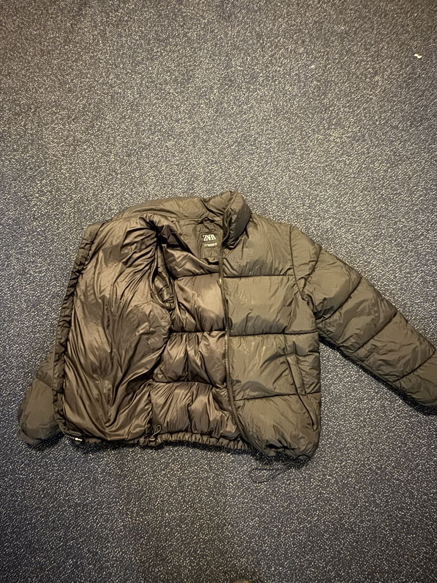 Zara Jacken: Zara Puffer Jacket – Neu (gemäss Beschreibung) aus Wildegg von Myexlv 2