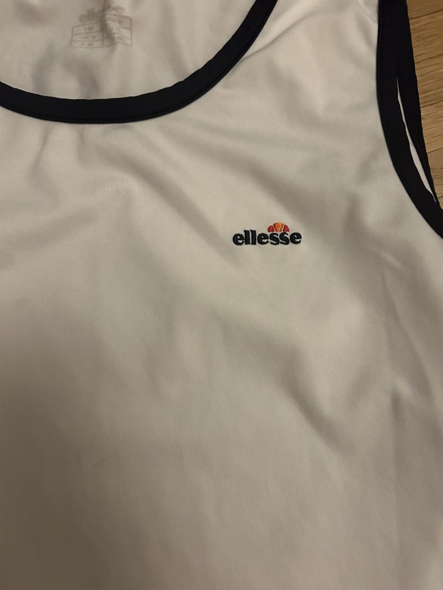 Ellesse Top: Ellessee Top – Usato da Zürich venduto da ori_9dcy 1