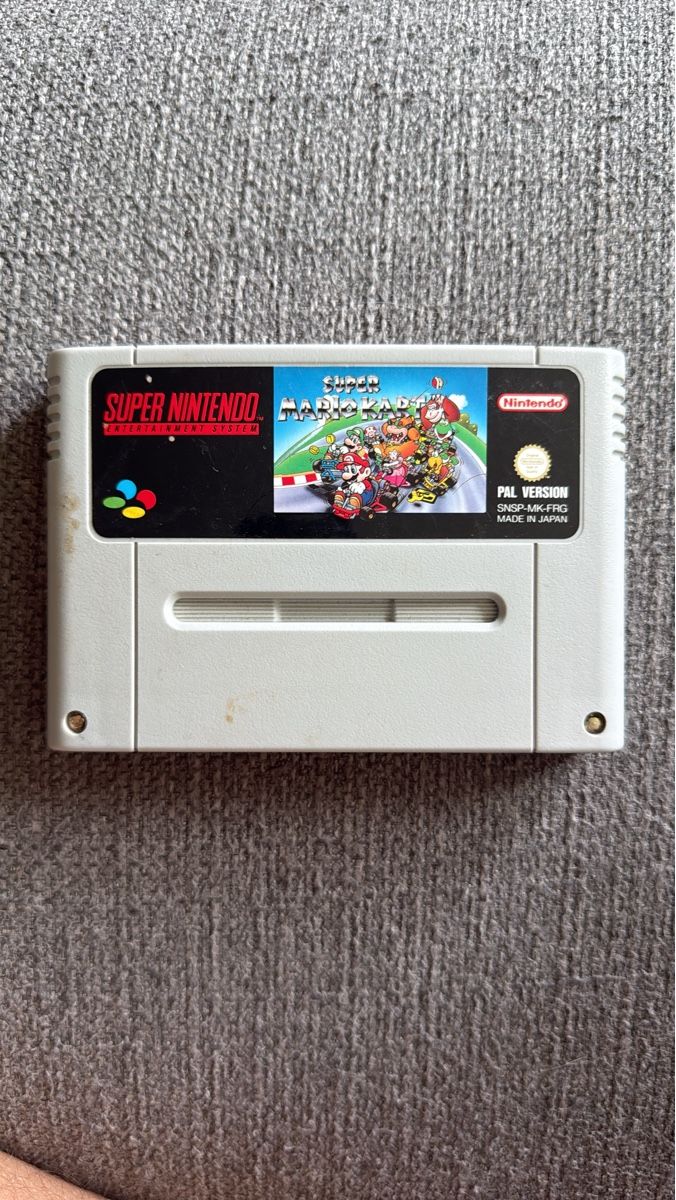 Nintendo Giochi: Super Nintendo Super Mario Kart PAL  – Usato da Meyrin venduto da max_6bl8
