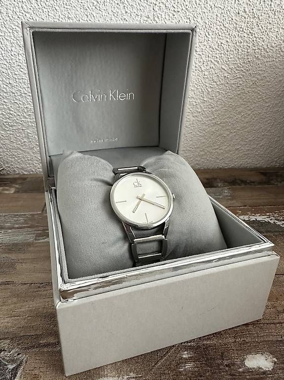 Montres: Damen Uhr  – D'occasion à Zofingen par Liv.Romy 1
